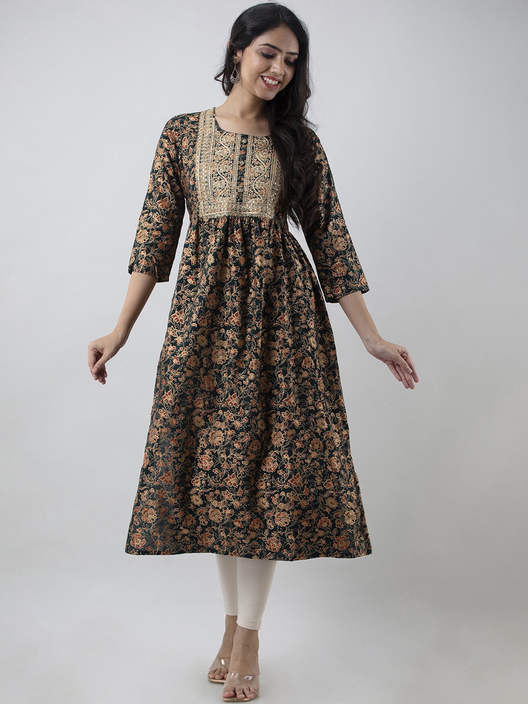 

PREKSHA Women Floral Printed Kurta, Green