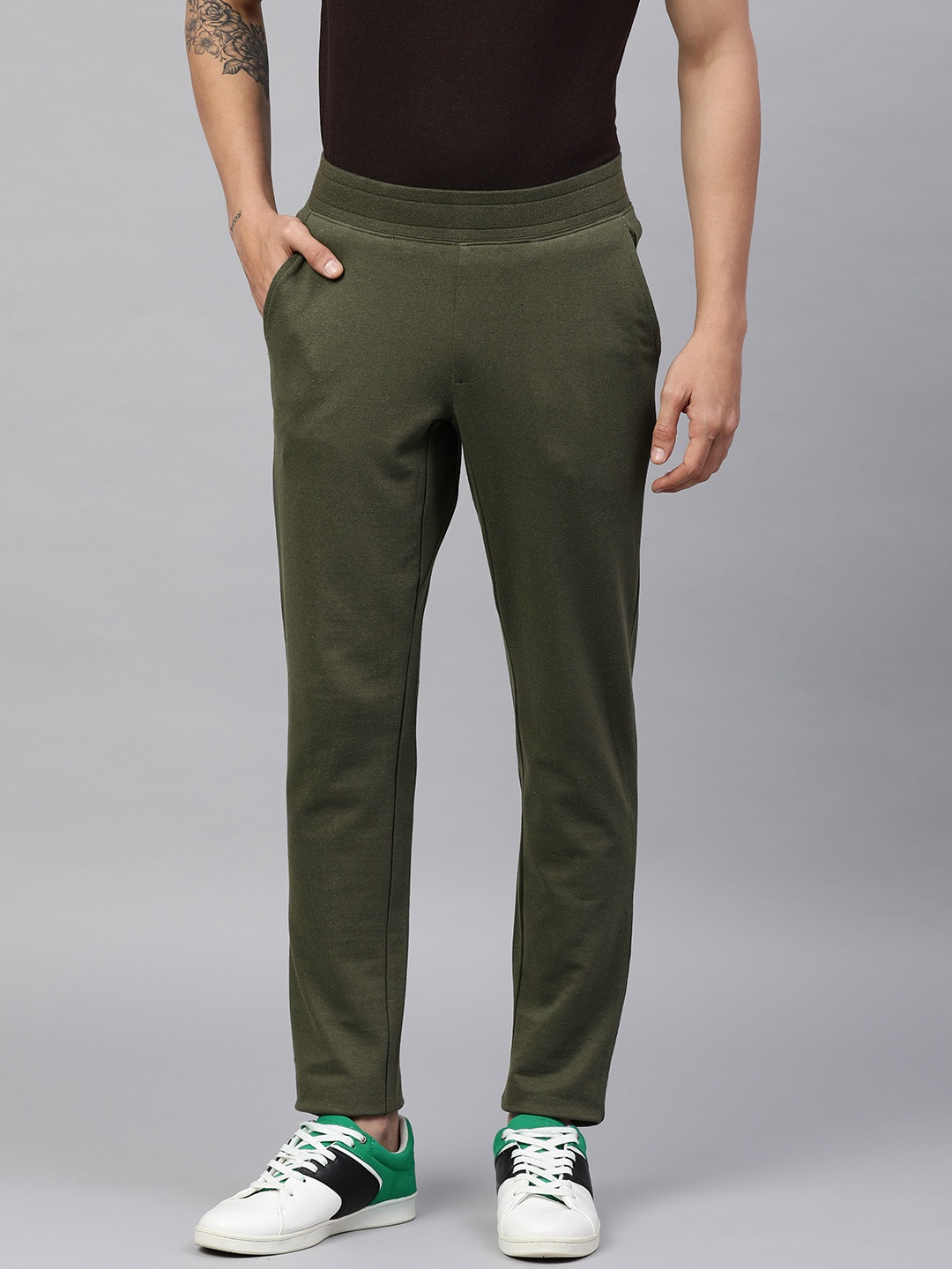 

Huetrap Men Solid Track Pants, Olive