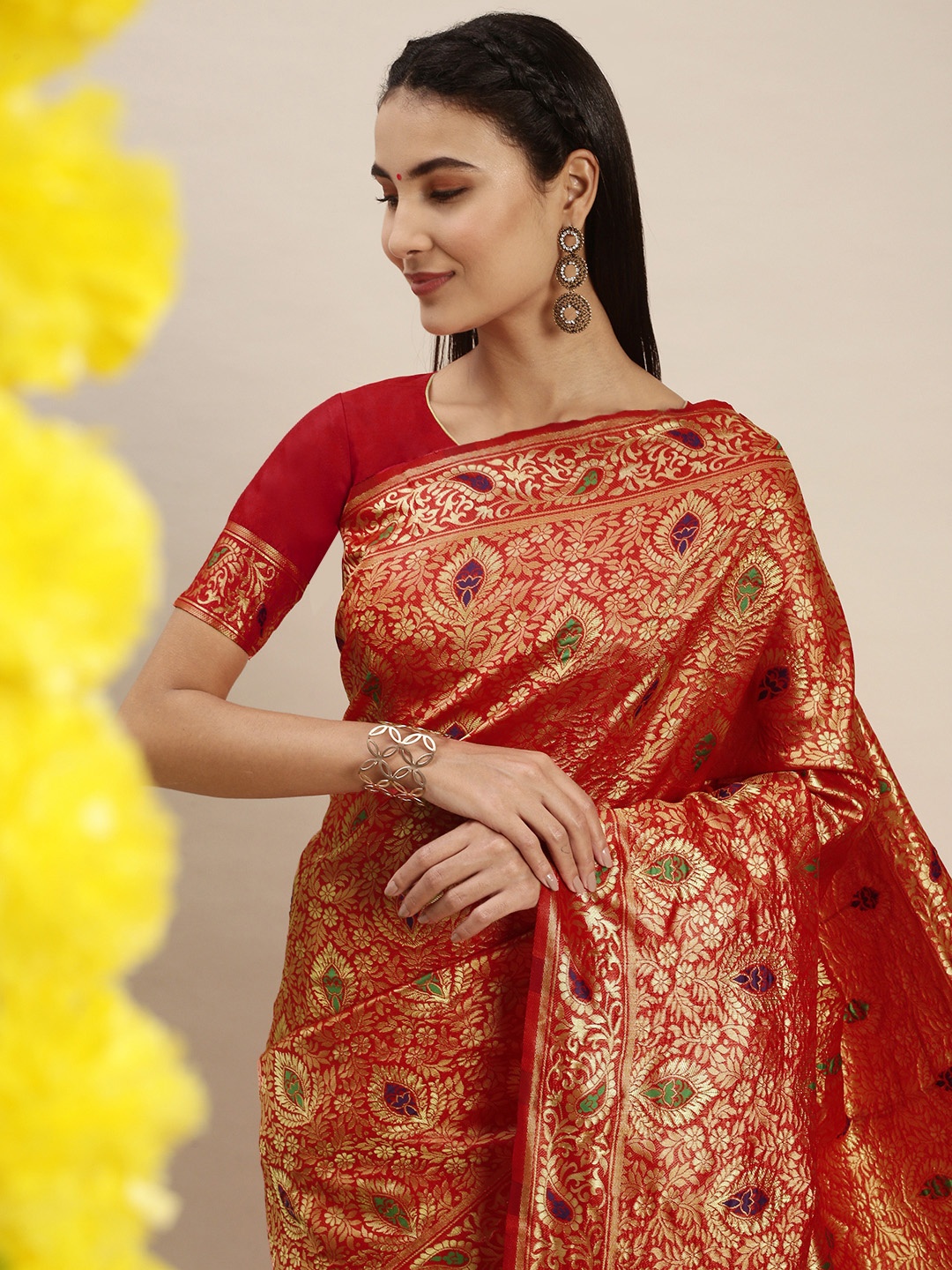 

JATRIQQ Red & Gold-Toned Woven Design Zari Art Silk Banarasi Saree
