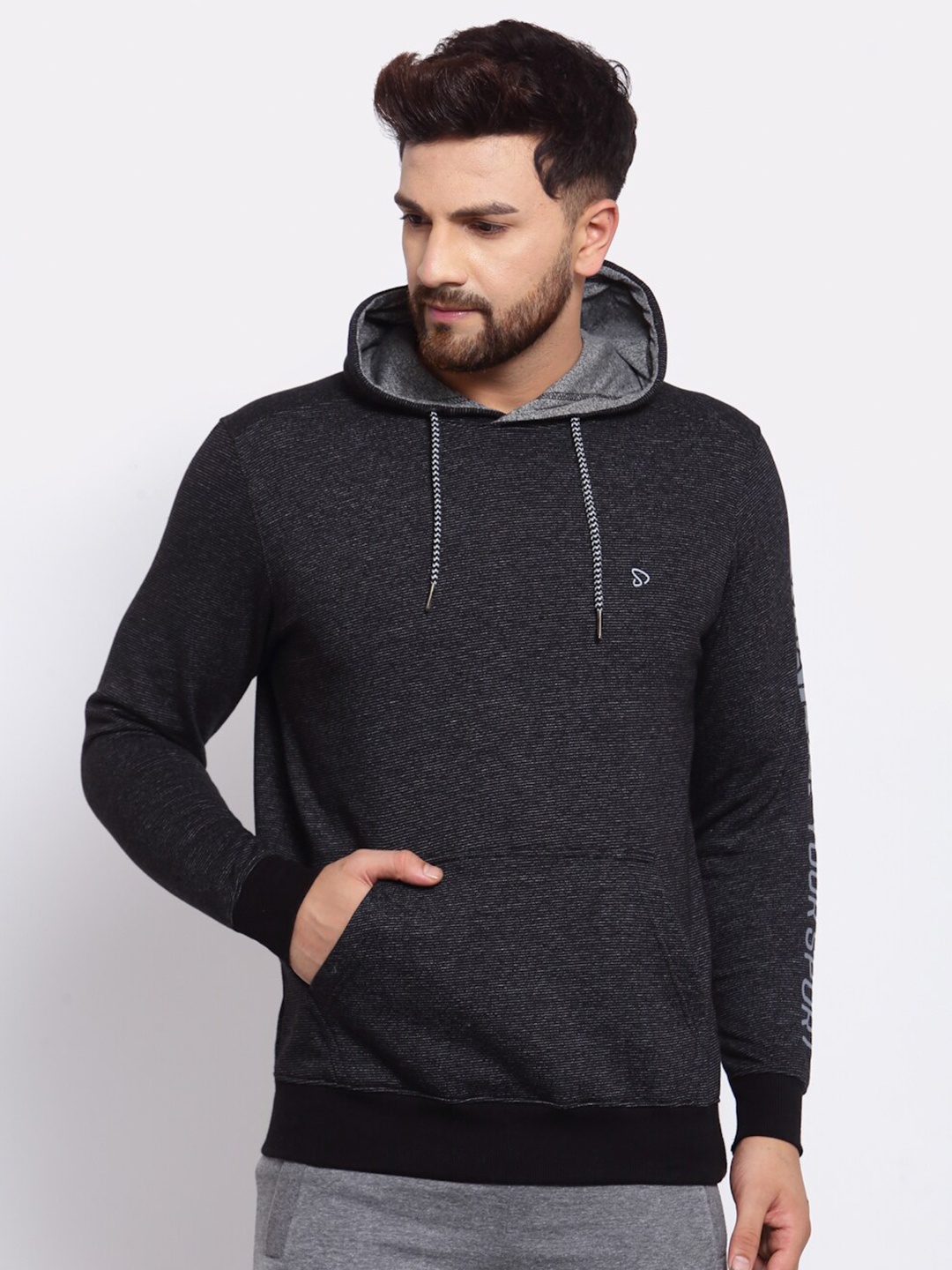 

SPORTO Men Black Printed Cotton Hooded Sweatshirt