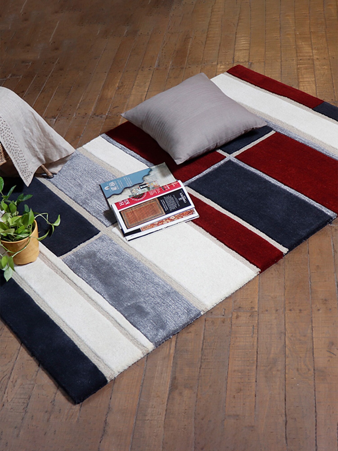 

ZEBA Geometric Hand-Tufted Rectangular Carpet, Grey