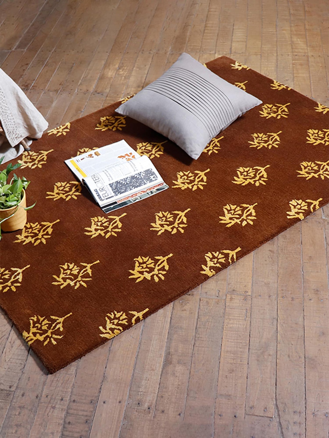 

ZEBA Floral Printed Pure Wool Hand-Tufted Carpets, Mustard