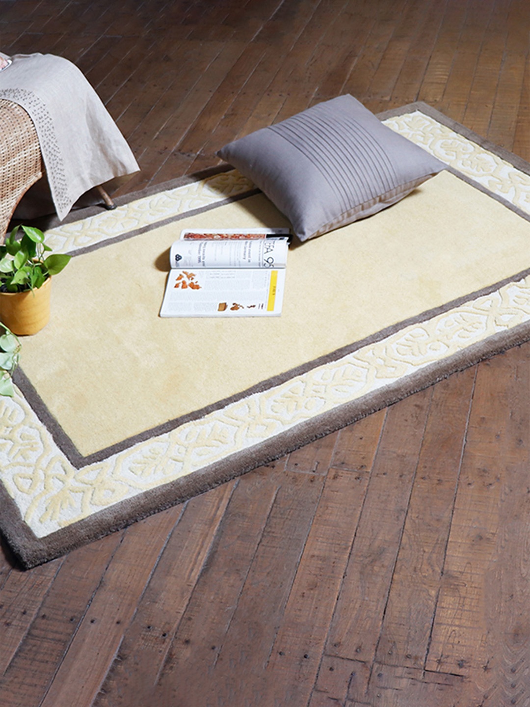 

ZEBA Solid Pure Woollen Hand-Tufted Carpets, Gold
