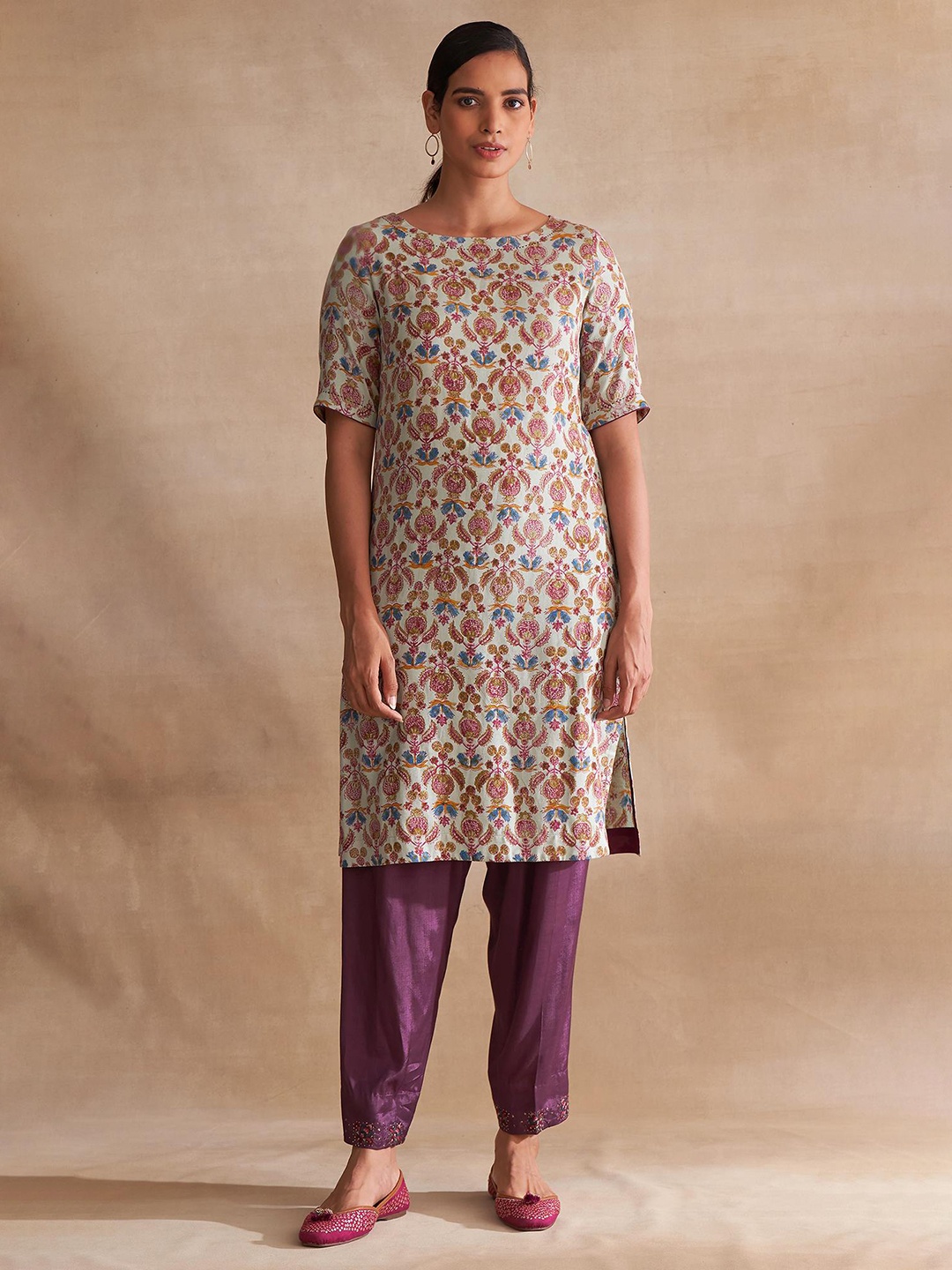 

W The Folksong Collection Women Blue Floral Printed Kurta