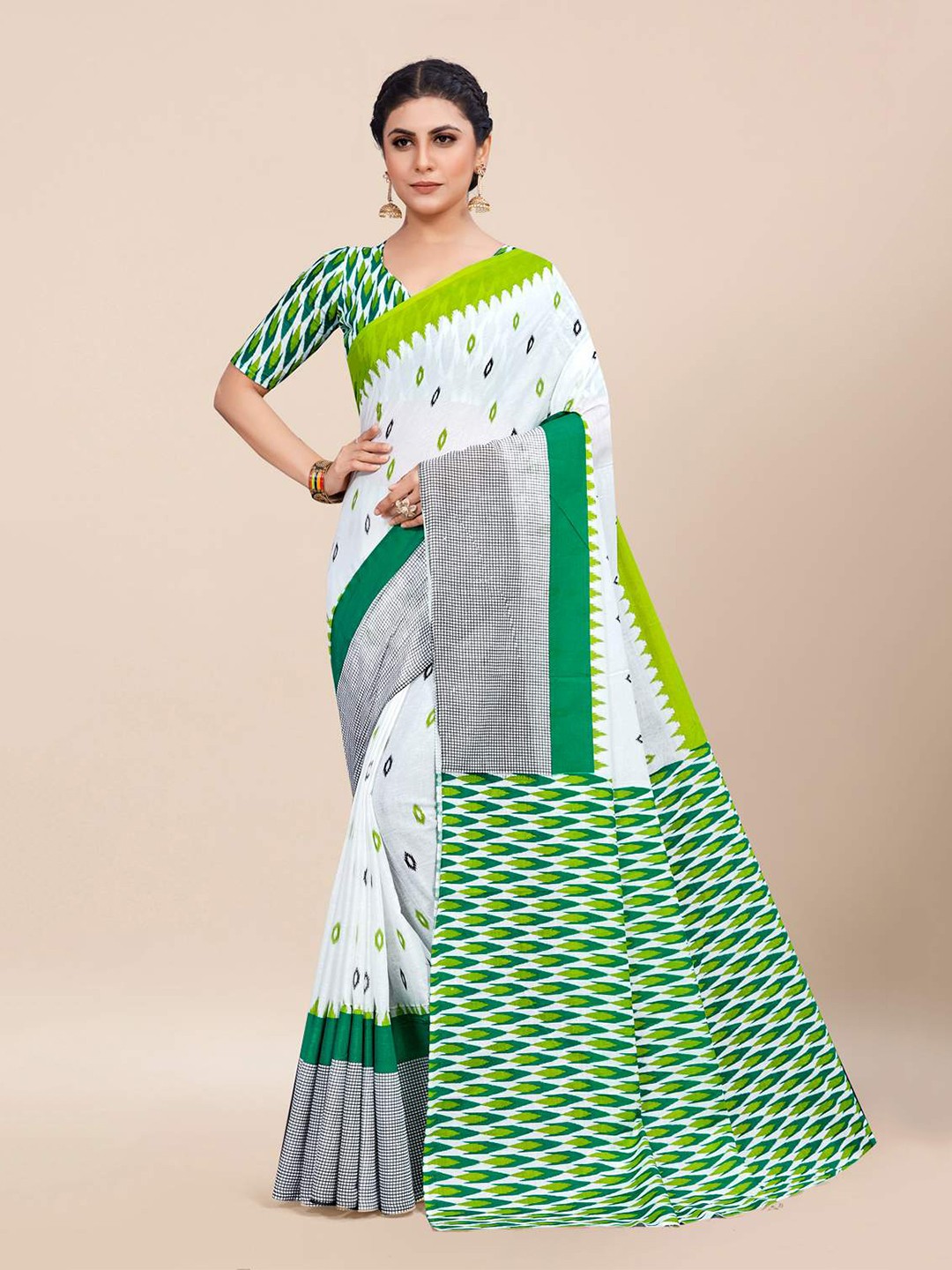 

KARAGIRI Geometric Printed Kota Saree, White