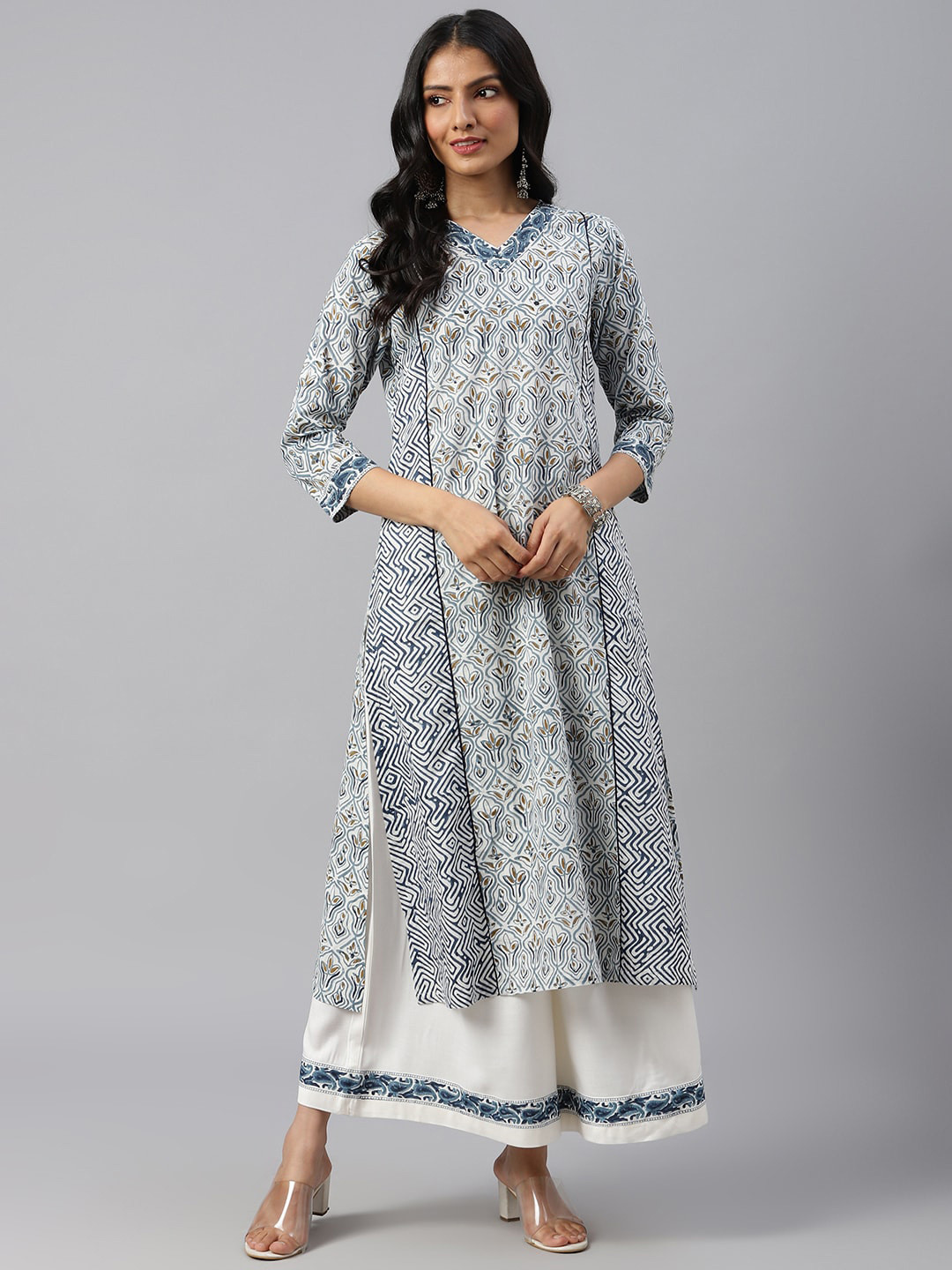 

SHRINKHLA Women White Floral Printed Pure Cotton Kurta with Palazzos