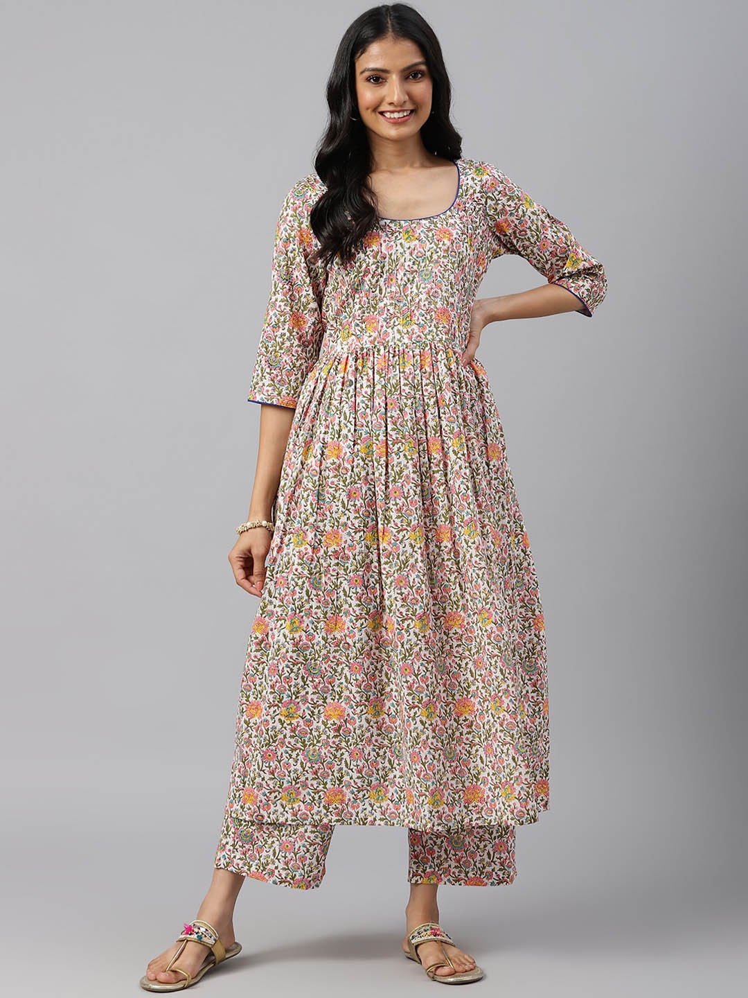 

SHRINKHLA Women White & Pink Floral Printed Pleated Pure Cotton Kurta with Palazzos