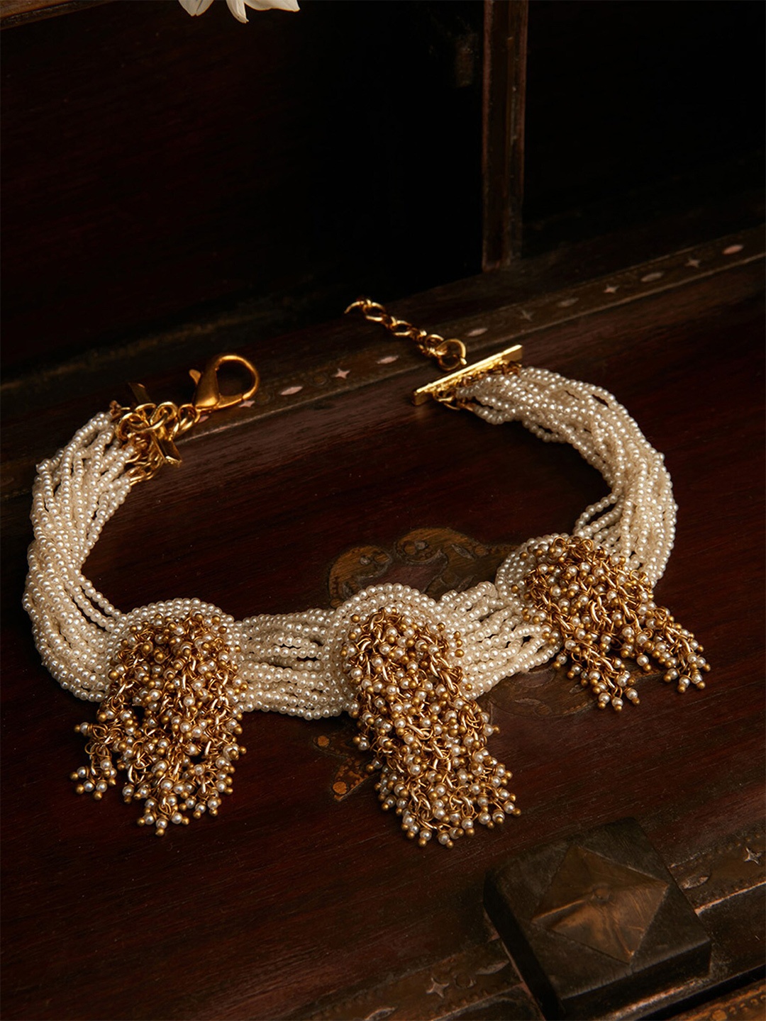 

D'oro Gold-Plated Pearls Studded Choker Necklace, White