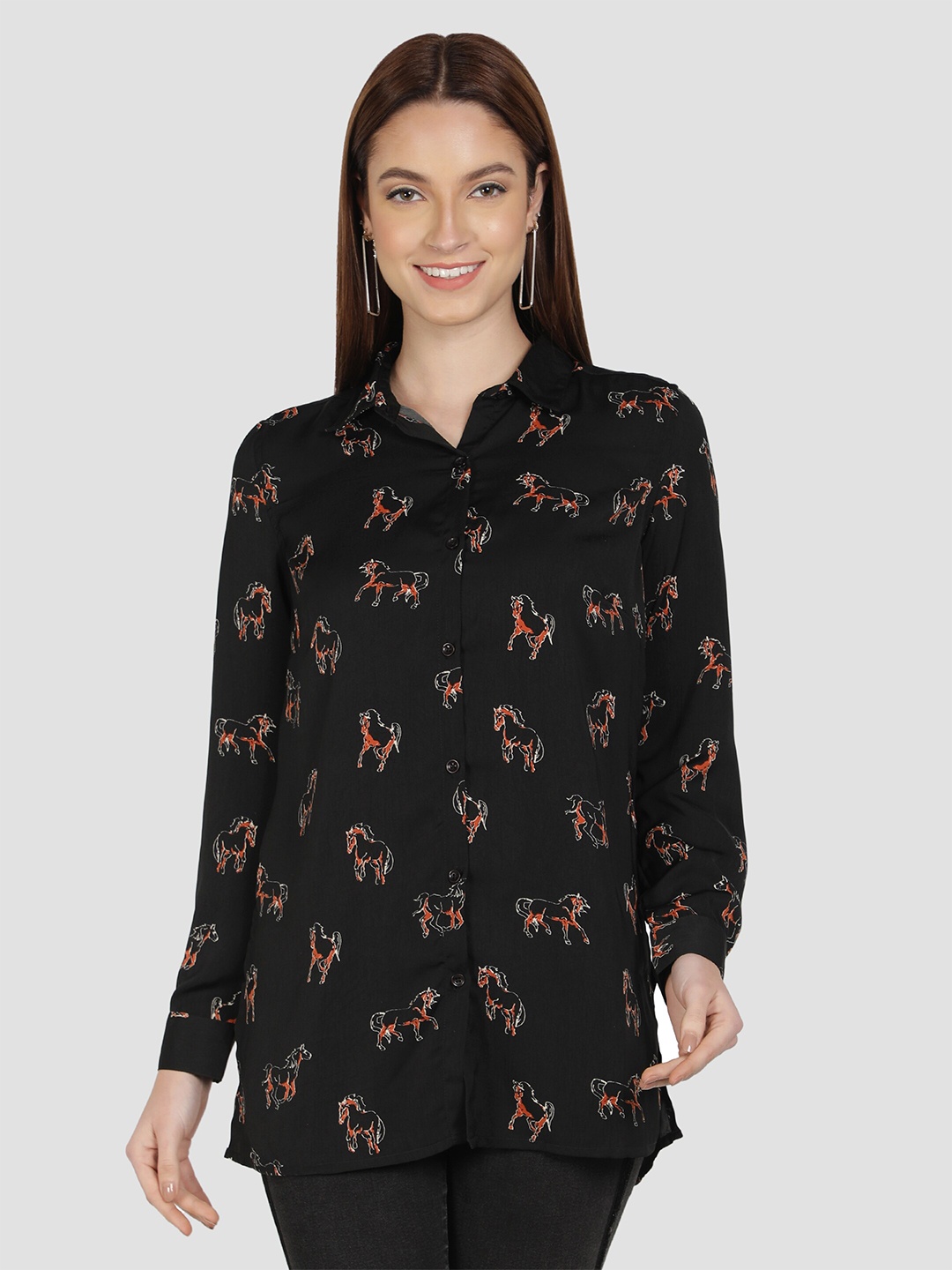 

Sipsew Women Black Comfort Printed Casual Shirt