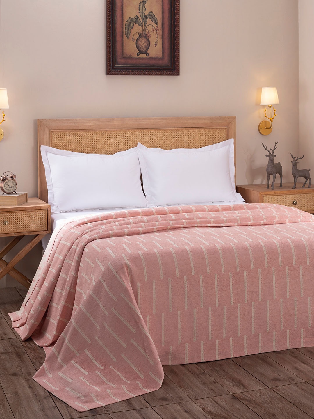 

MASPAR Printed 340 GSM Double Bed Covers, Peach