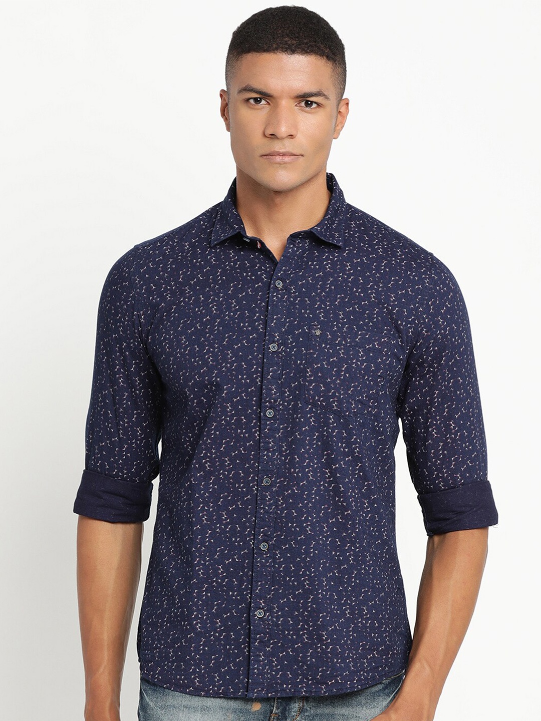 

Turtle Men Navy Blue Slim Fit Printed Pure Cotton Casual Shirt