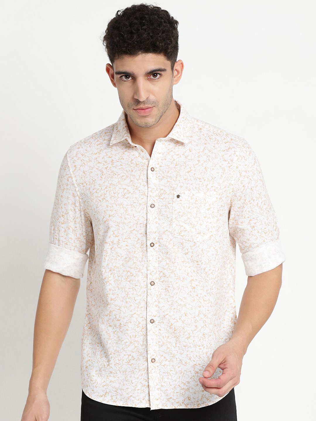 

Turtle Men Slim Fit Floral Printed Casual Shirt, White