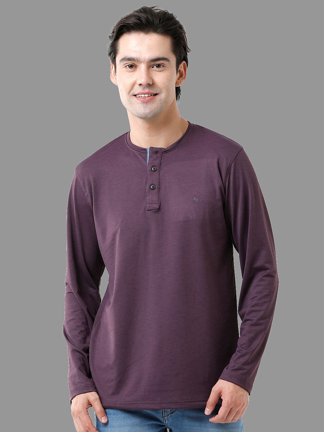 

Classic Polo Men Regular Sleeves Henley Neck Slim Fit T-shirt, Brown