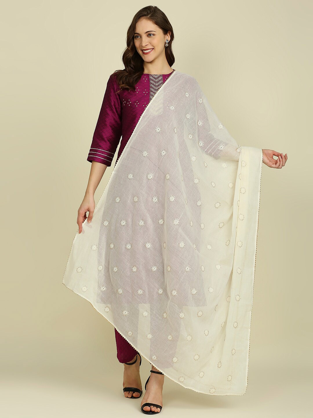 

Dupatta Bazaar Sequin Embroidered Net Dupatta, Off white
