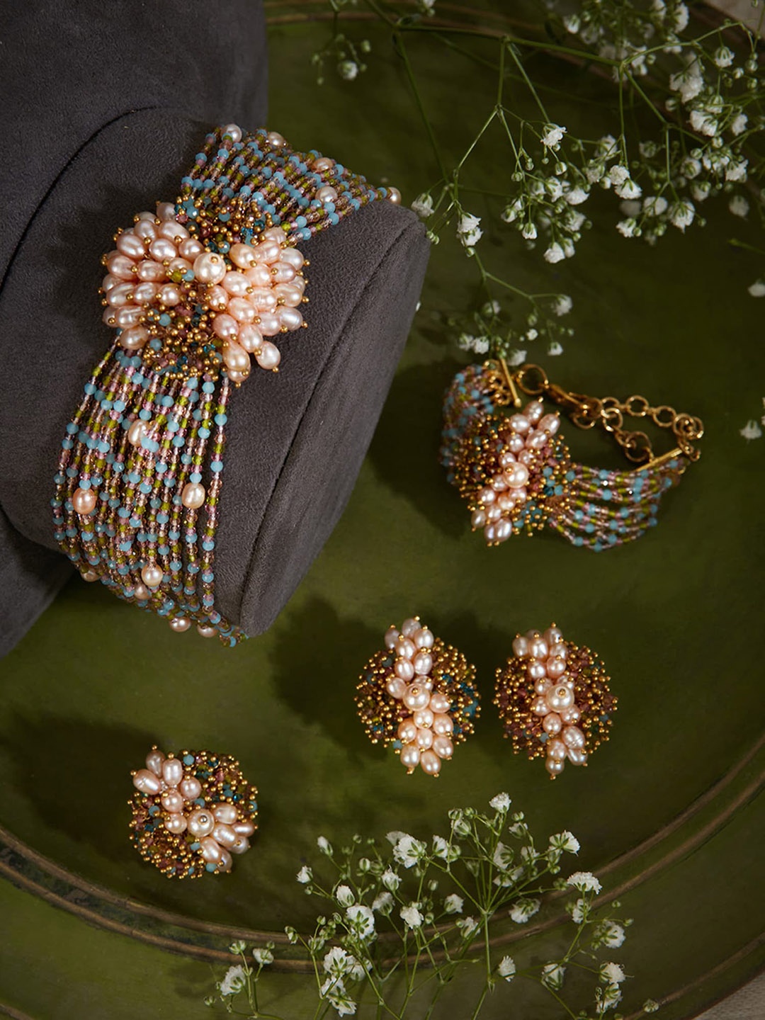 

D'oro Gold-Plated Pearls Beaded Jewellery Set