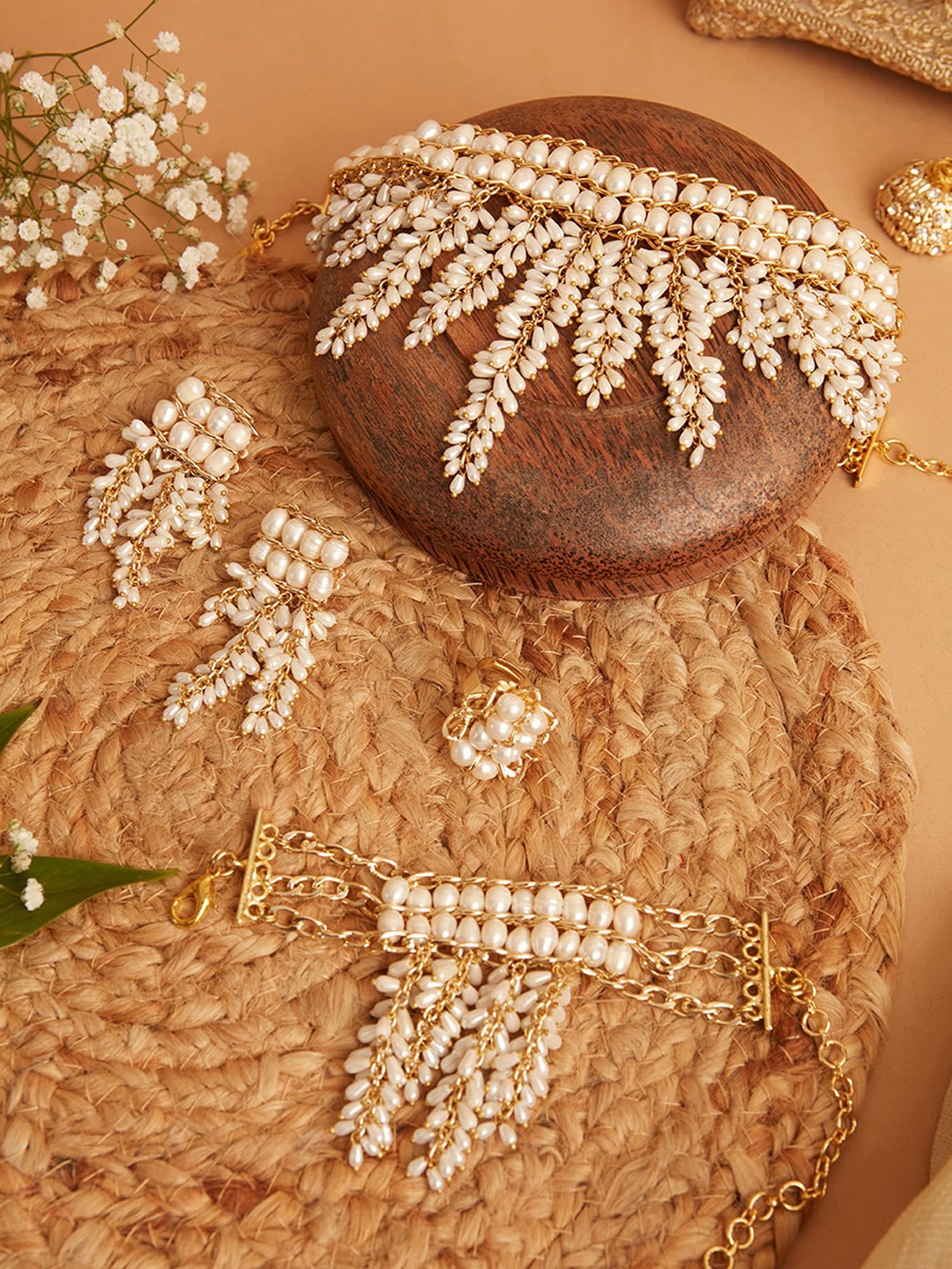 

D'oro Gold-Plated & Pearl Studded Jewellery Set