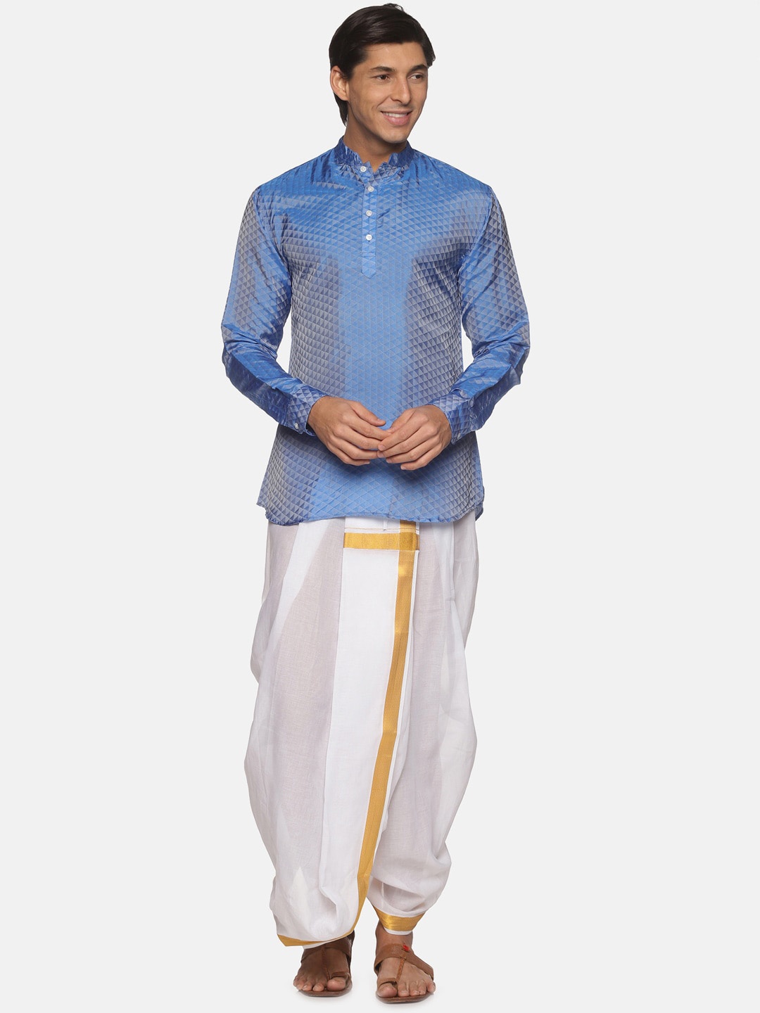 

Sethukrishna Men Blue Kurta with Dhoti Pant