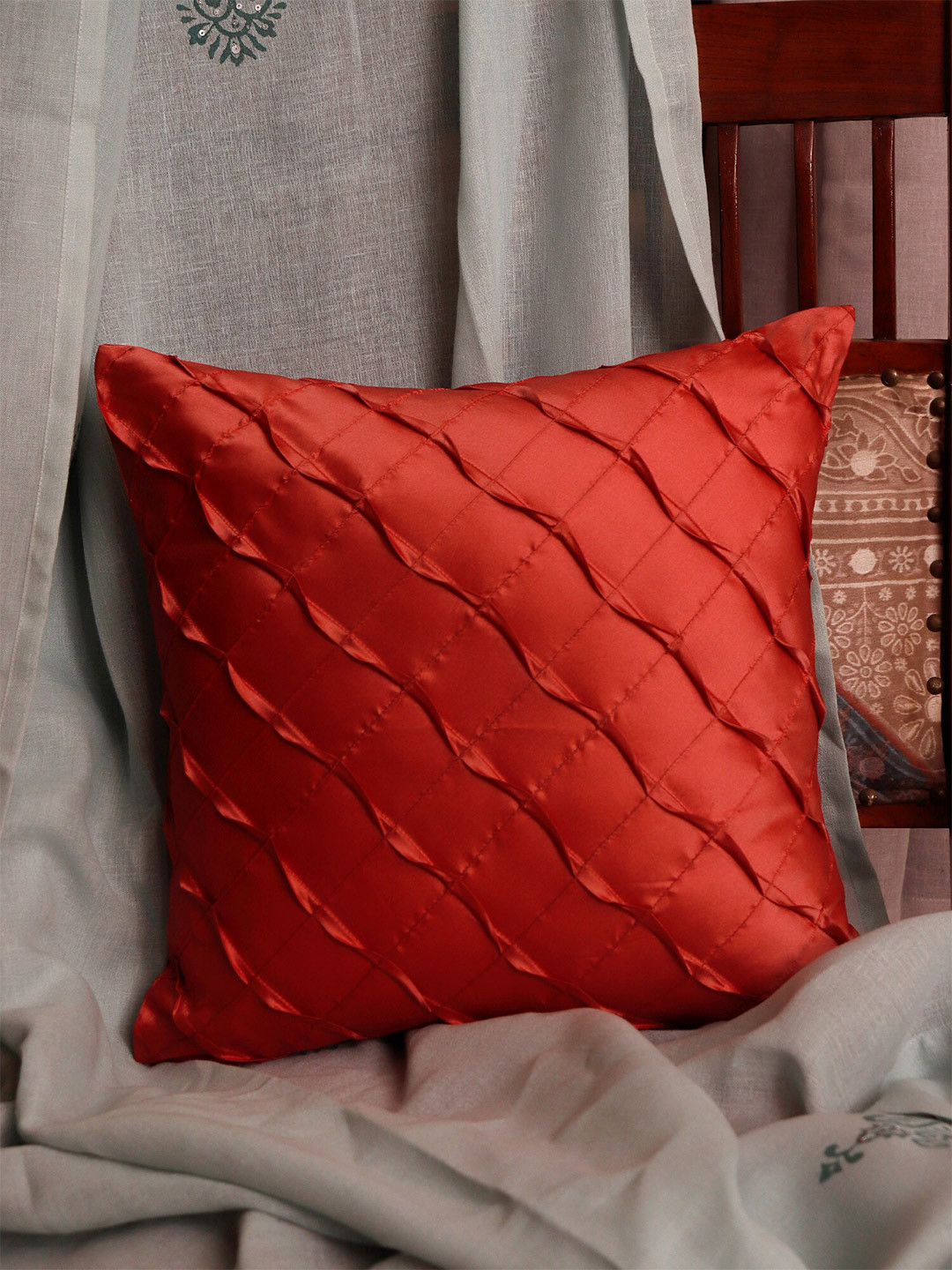 

ZEBA Self Design Square Cushion Covers, Pink