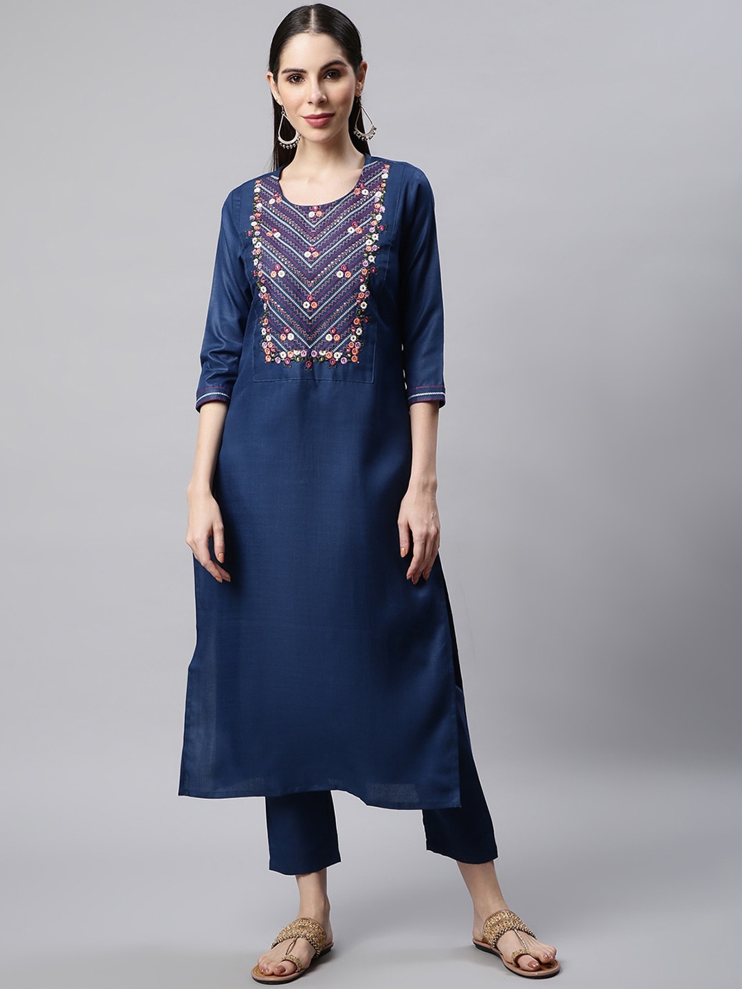 

Sringam Women Blue Ethnic Motifs Yoke Design Kurta with Trousers