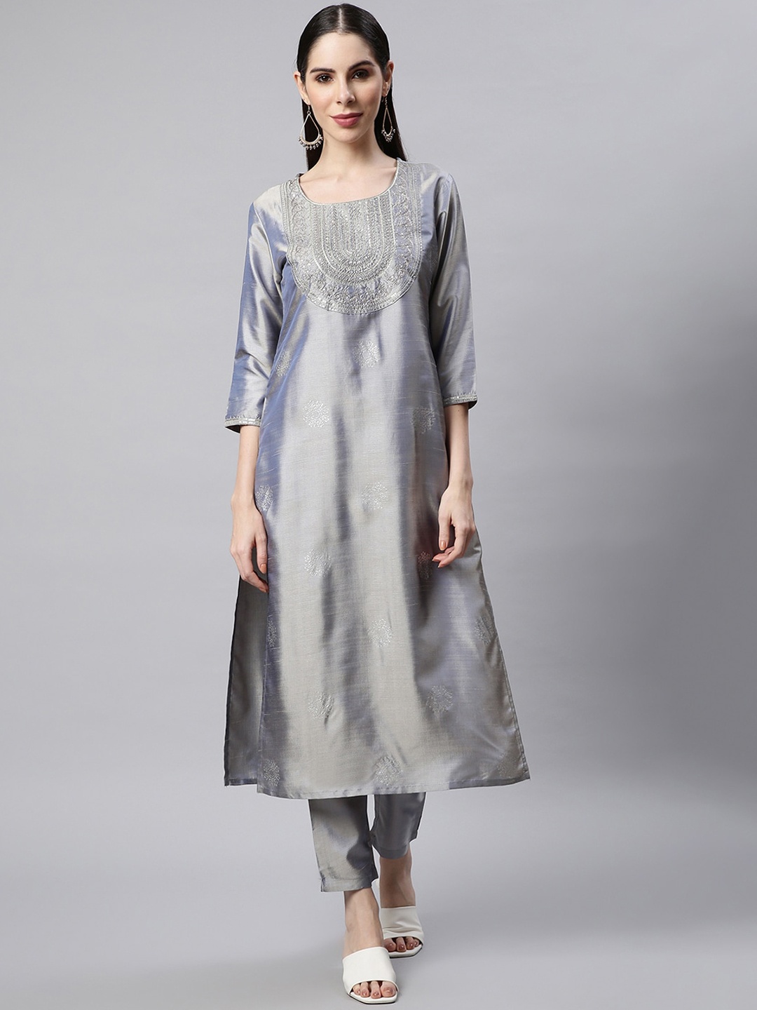 

Sringam Women Grey Embroidered Kurta with Trousers