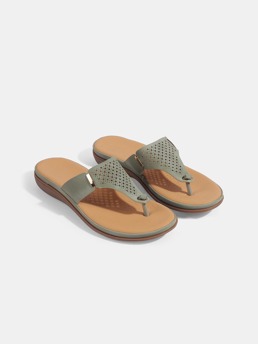 

LEMON & PEPPER Women Ethnic T-Strap Flats with Laser Cuts, Olive
