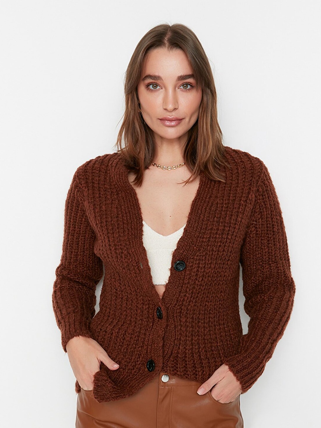 

Trendyol Women Brown V-Neck Sweater