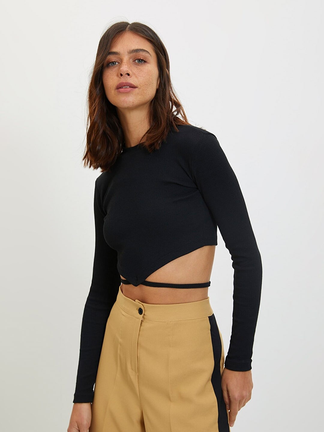 

Trendyol Women Solid Long Sleeves Fitted Crop Top, Black