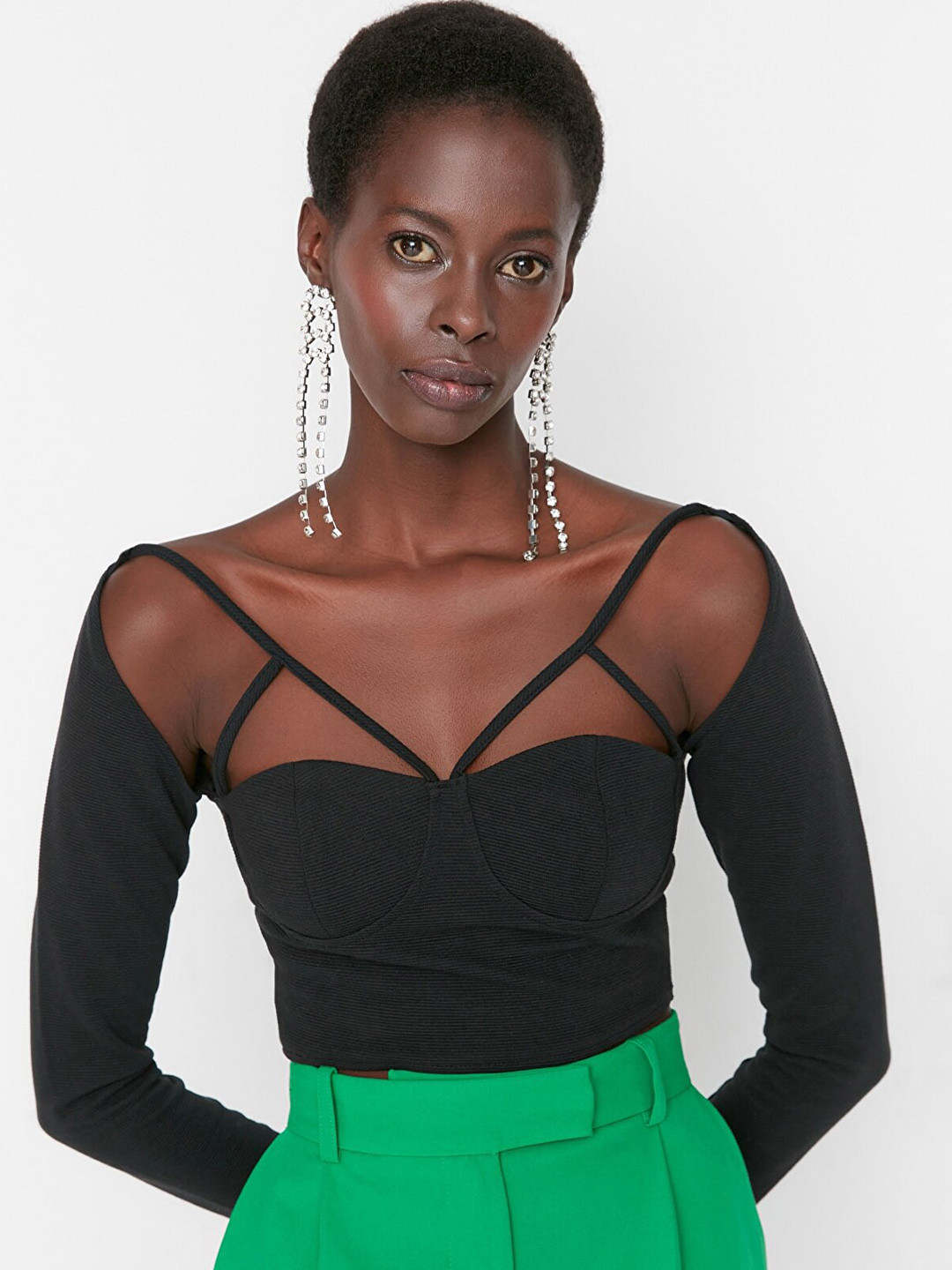 

Trendyol Fitted Top, Black