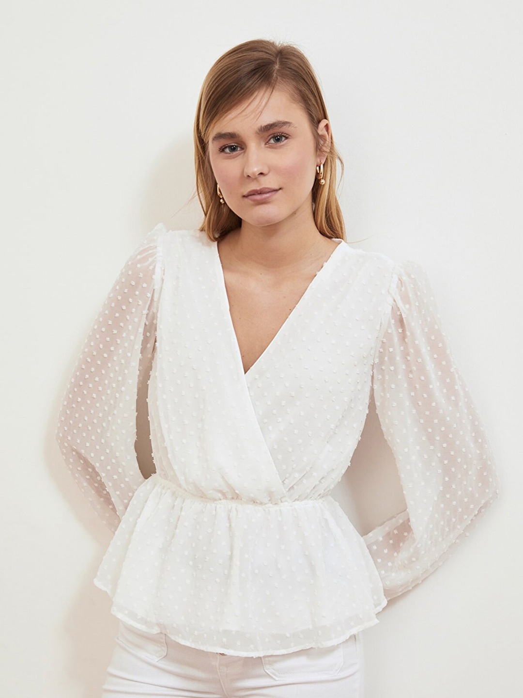 

Trendyol Off White Cinched Waist Top