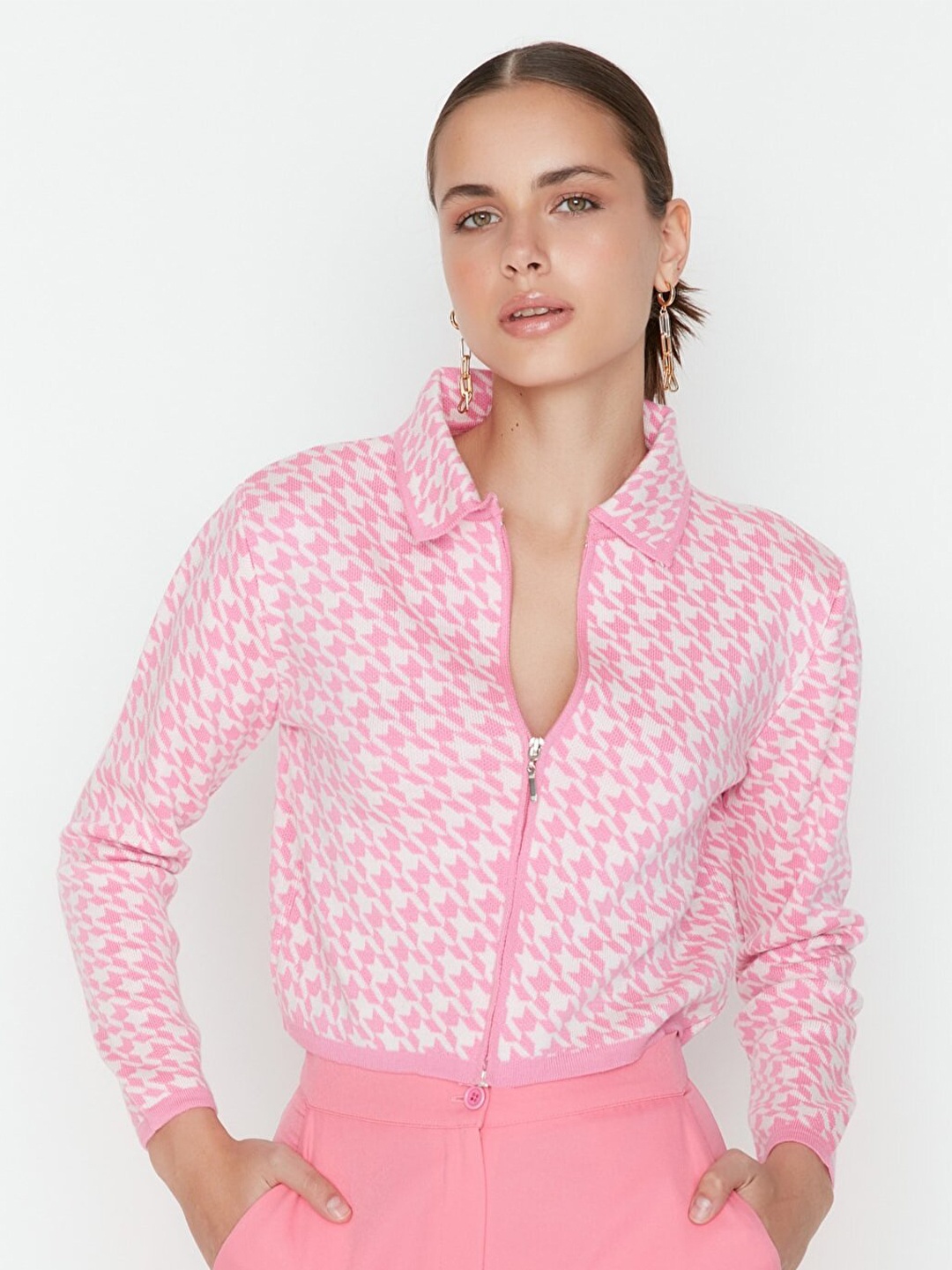 

Trendyol Women Pink Geometric Print Shirt Style Top