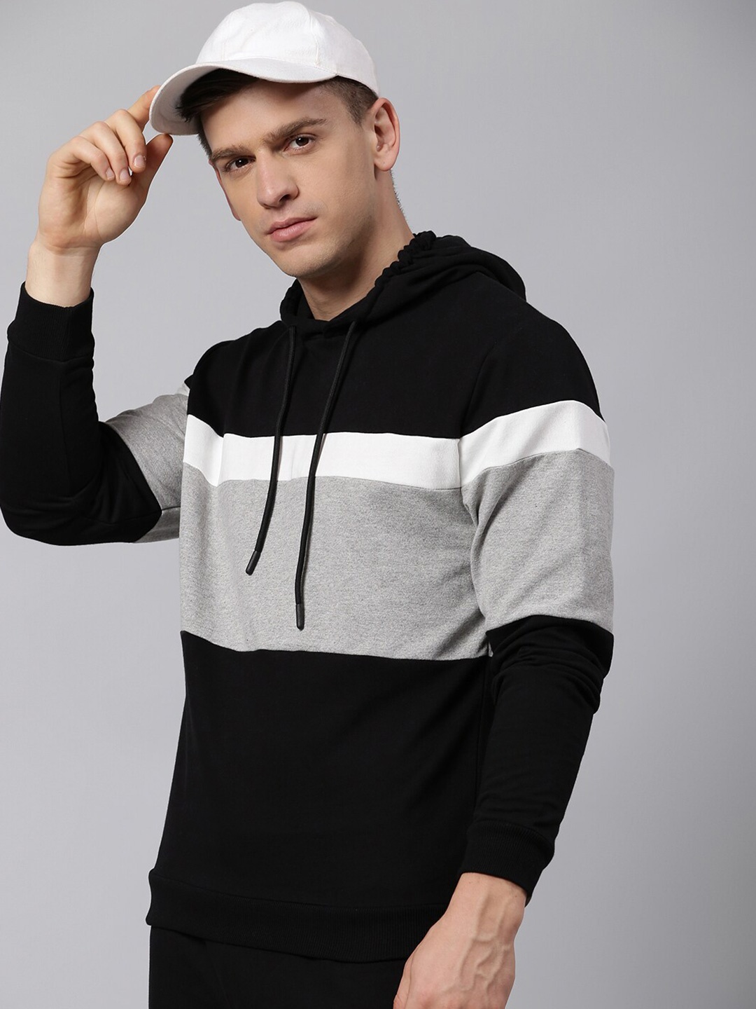 

Dennis Lingo Men Colourblocked Hooded Sweatshirt, Black