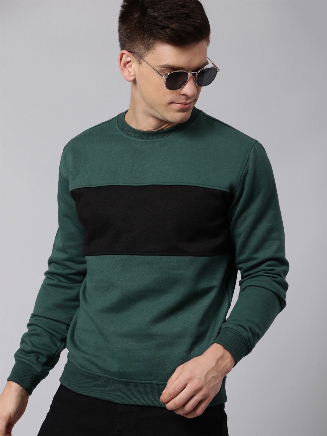 

Dennis Lingo Men Pull Over Colourblocked Sweatshirt, Green