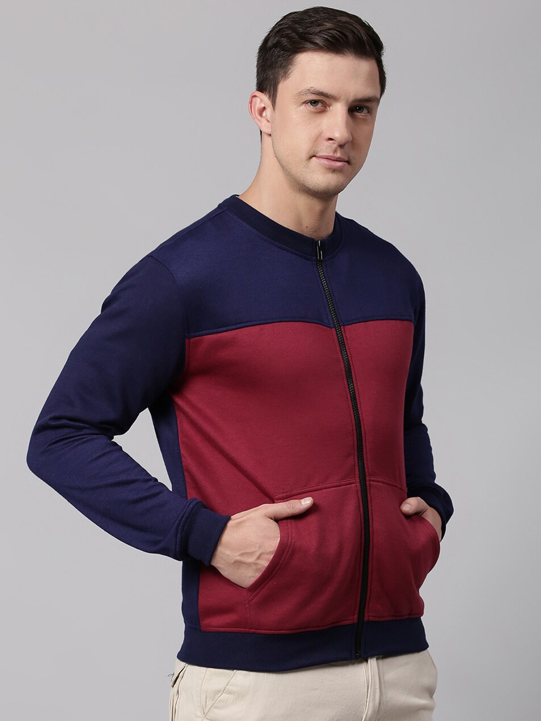 

Dennis Lingo Men Colourblocked Sweatshirt, Navy blue