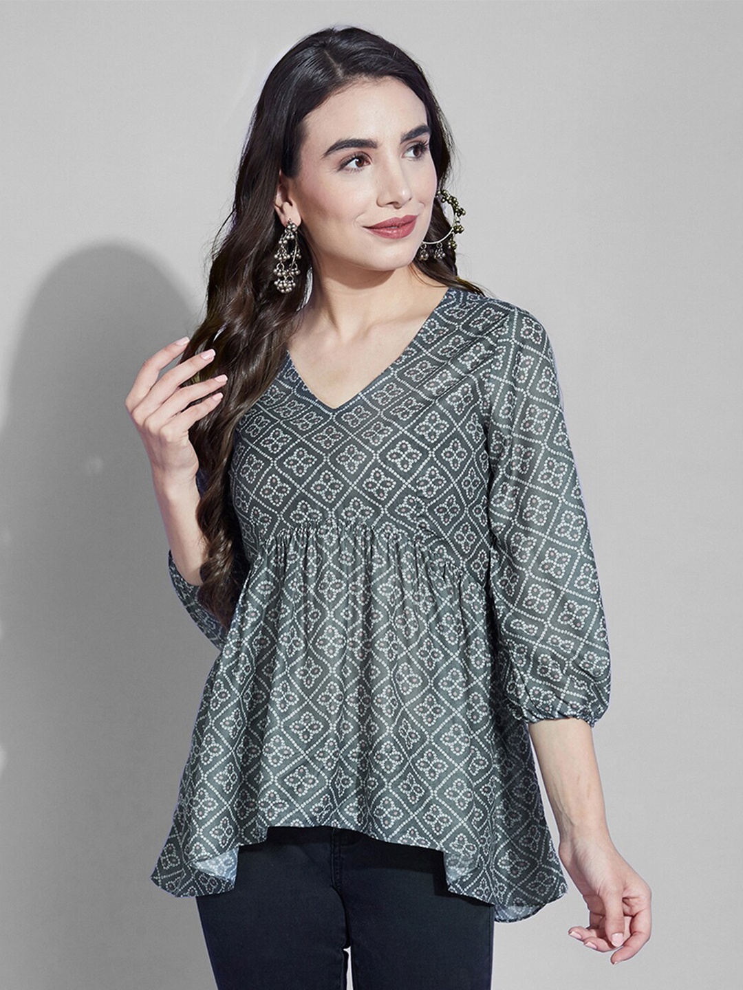 

Selvia Women Geometric Print Empire Top, Grey