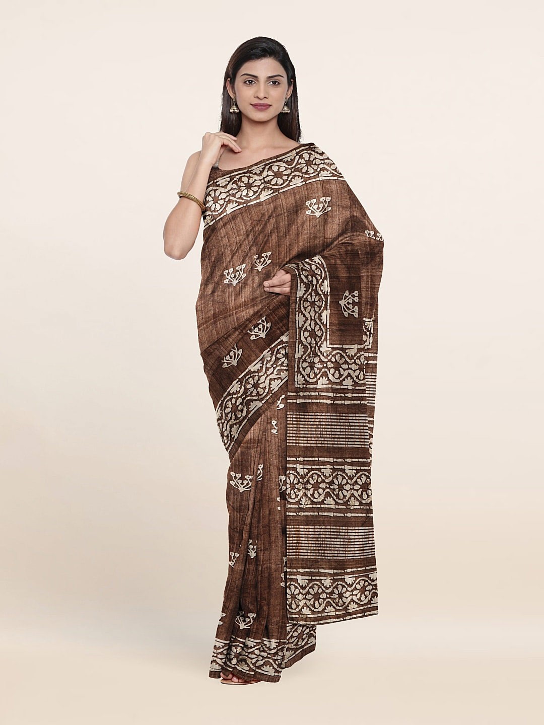 

Pothys Printed Ethnic Motifs Jute Silk Saree, Brown