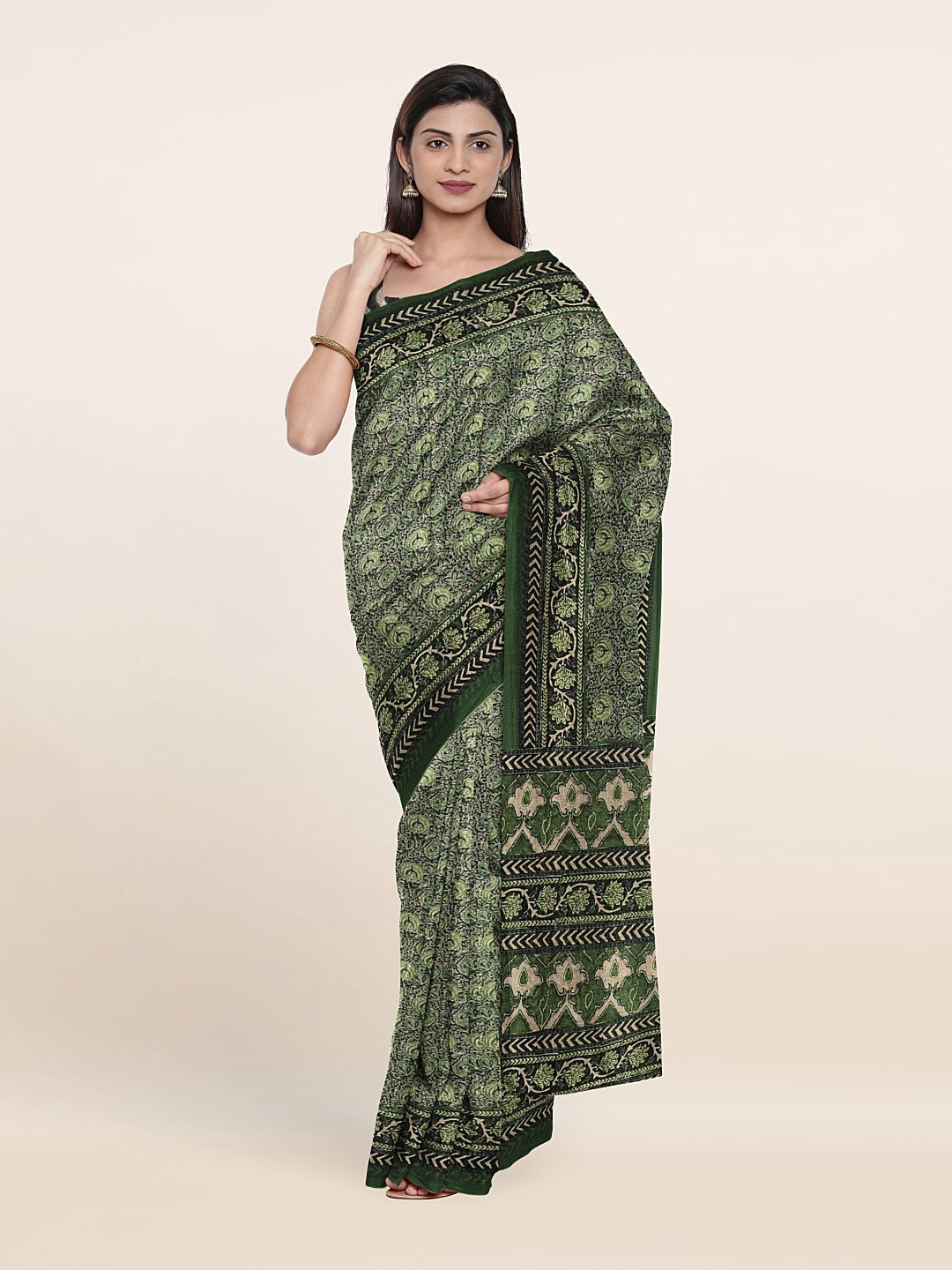 

Pothys Floral Printed Jute Silk Saree, Green