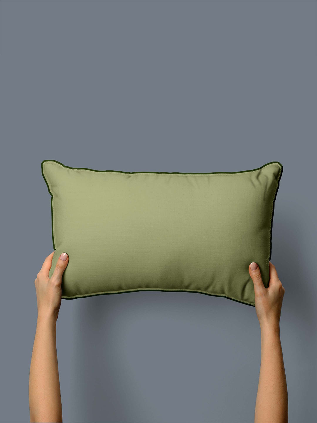 

THE WOOD WHITE Solid Cotton Pillow, Green