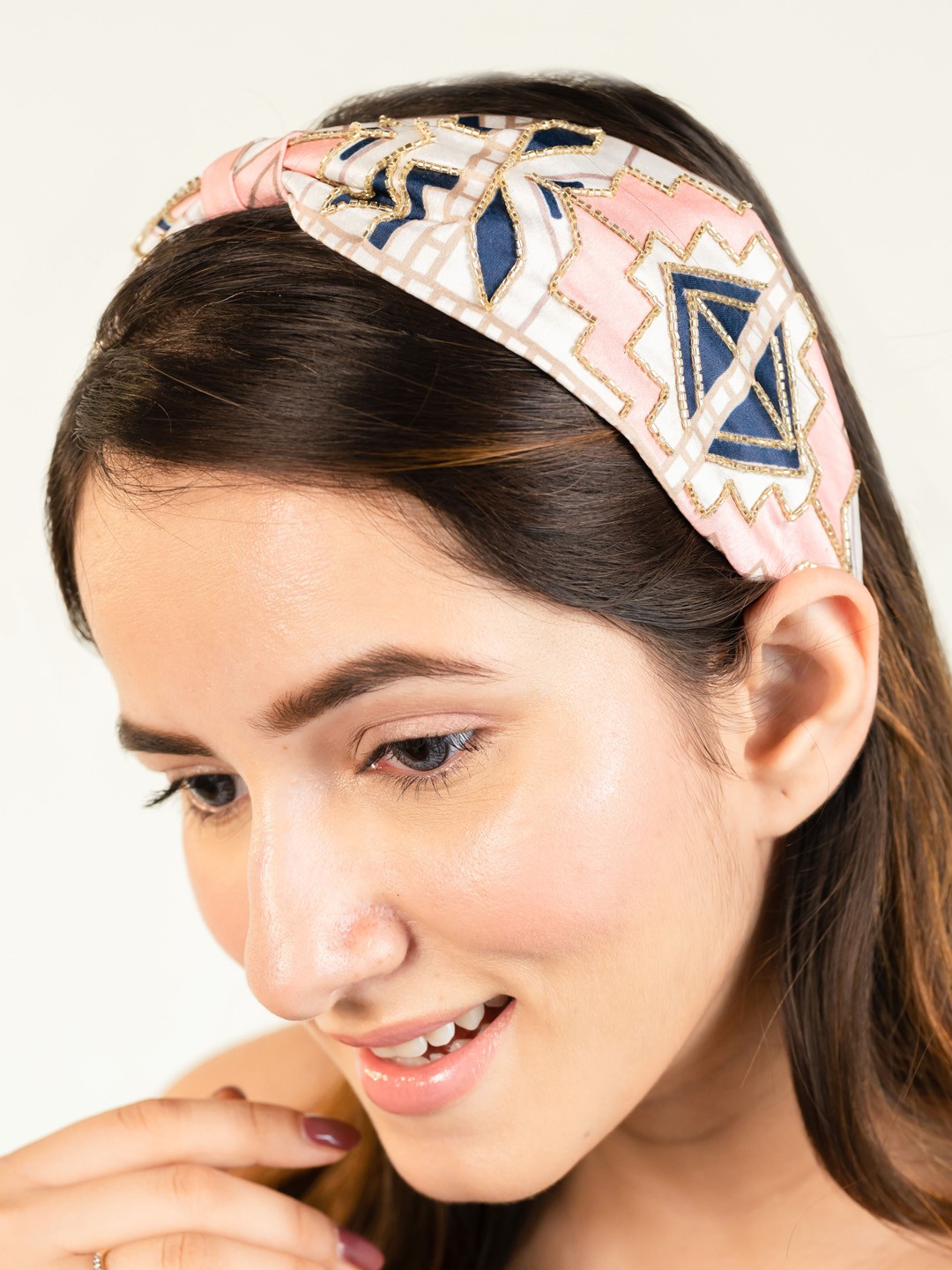 

HAIR DRAMA CO. Women Embellished Hairband, White