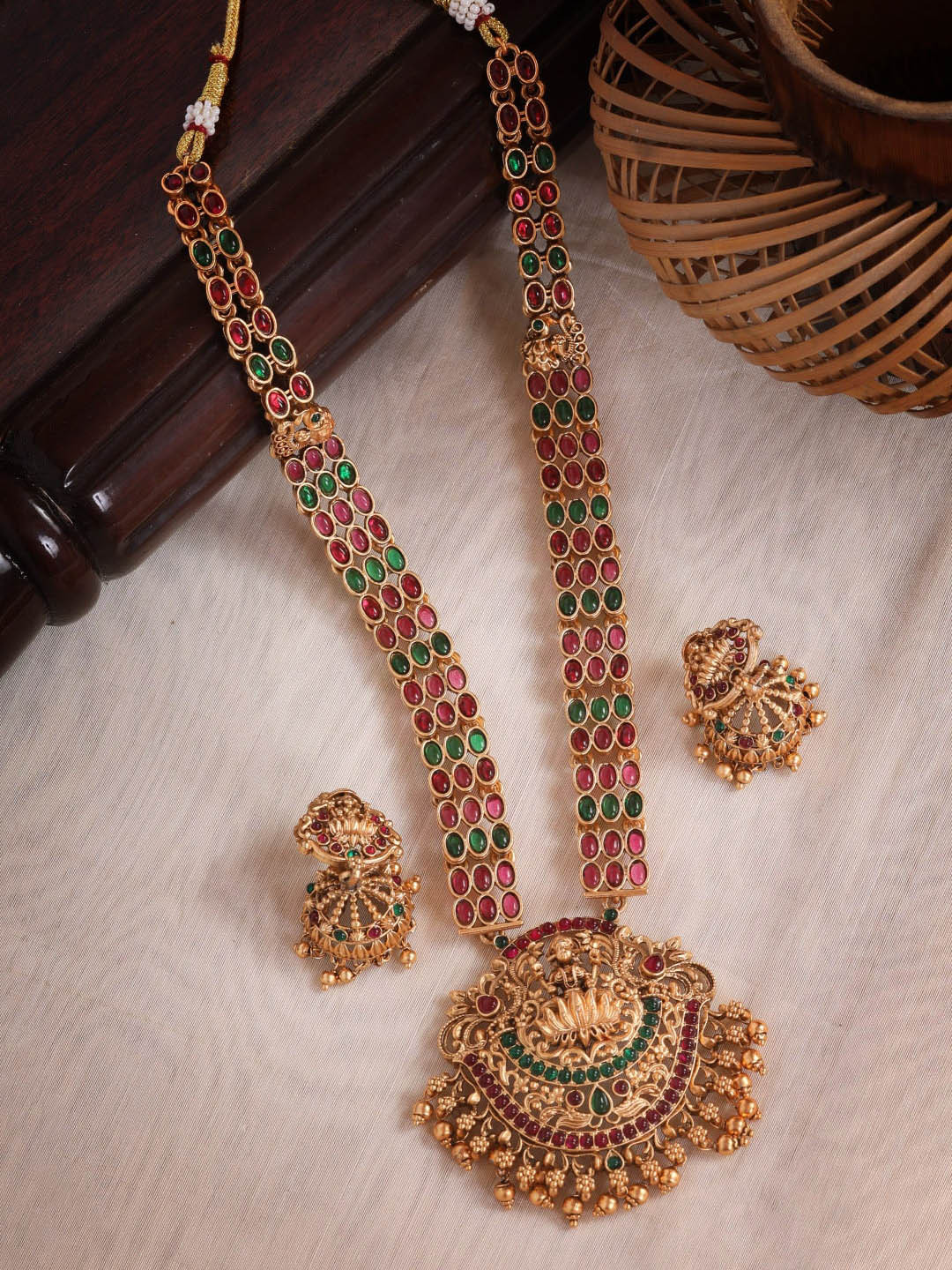 

GRIIHAM Gold-Plated CZ Stone-Studded & Beaded Jewellery Set