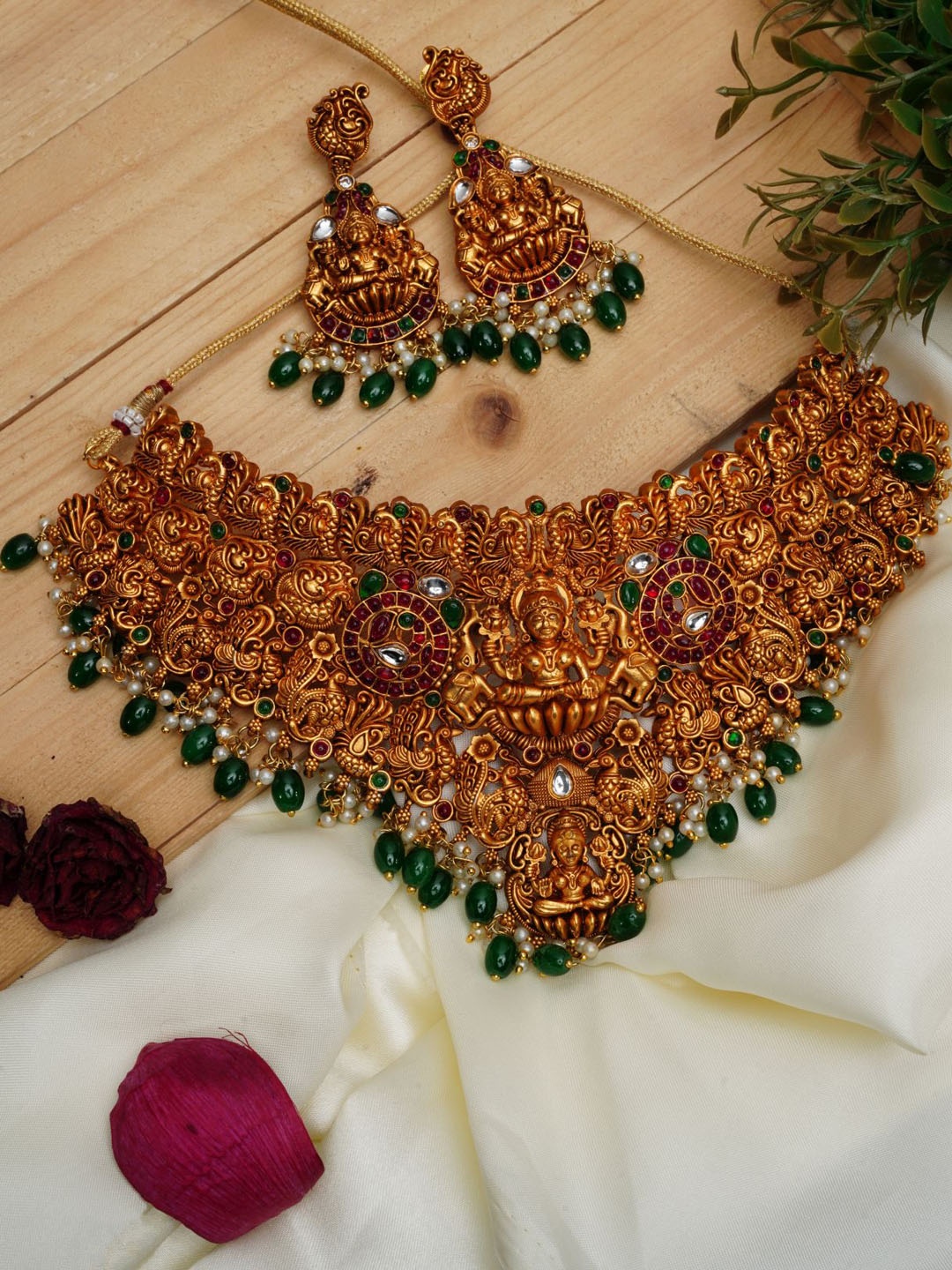 

GRIIHAM Gold-Plated CZ Stone-Studded Choker Necklace Set, Green