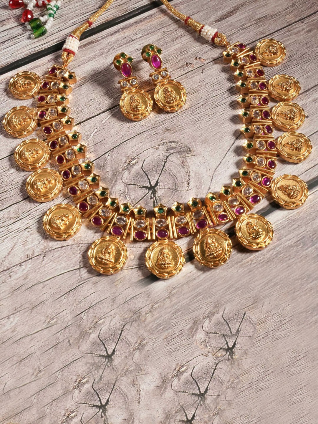 

GRIIHAM Gold-Plated Stone Studded Jewellery Set