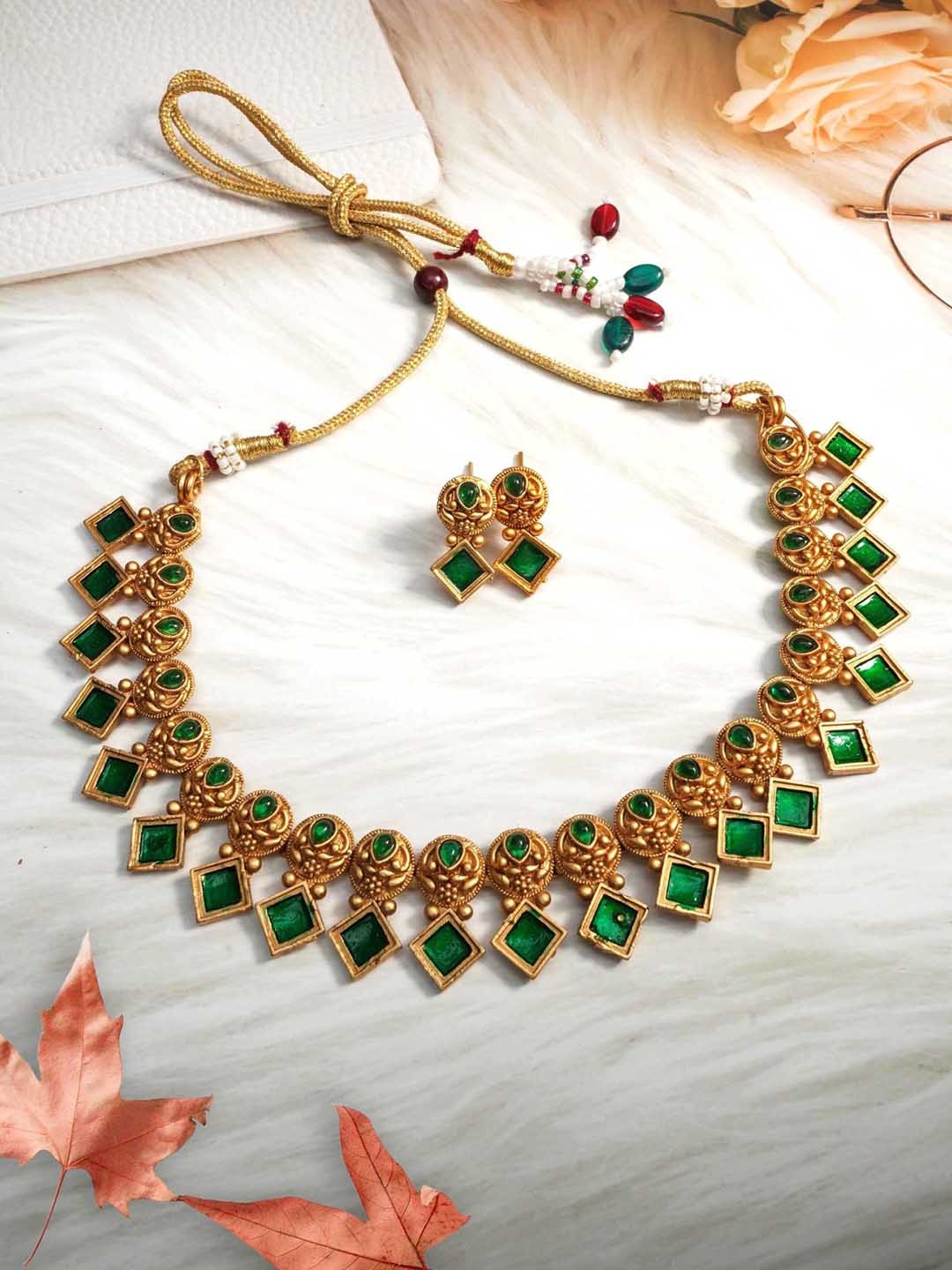 

GRIIHAM Women Gold-Plated Jewellery Set