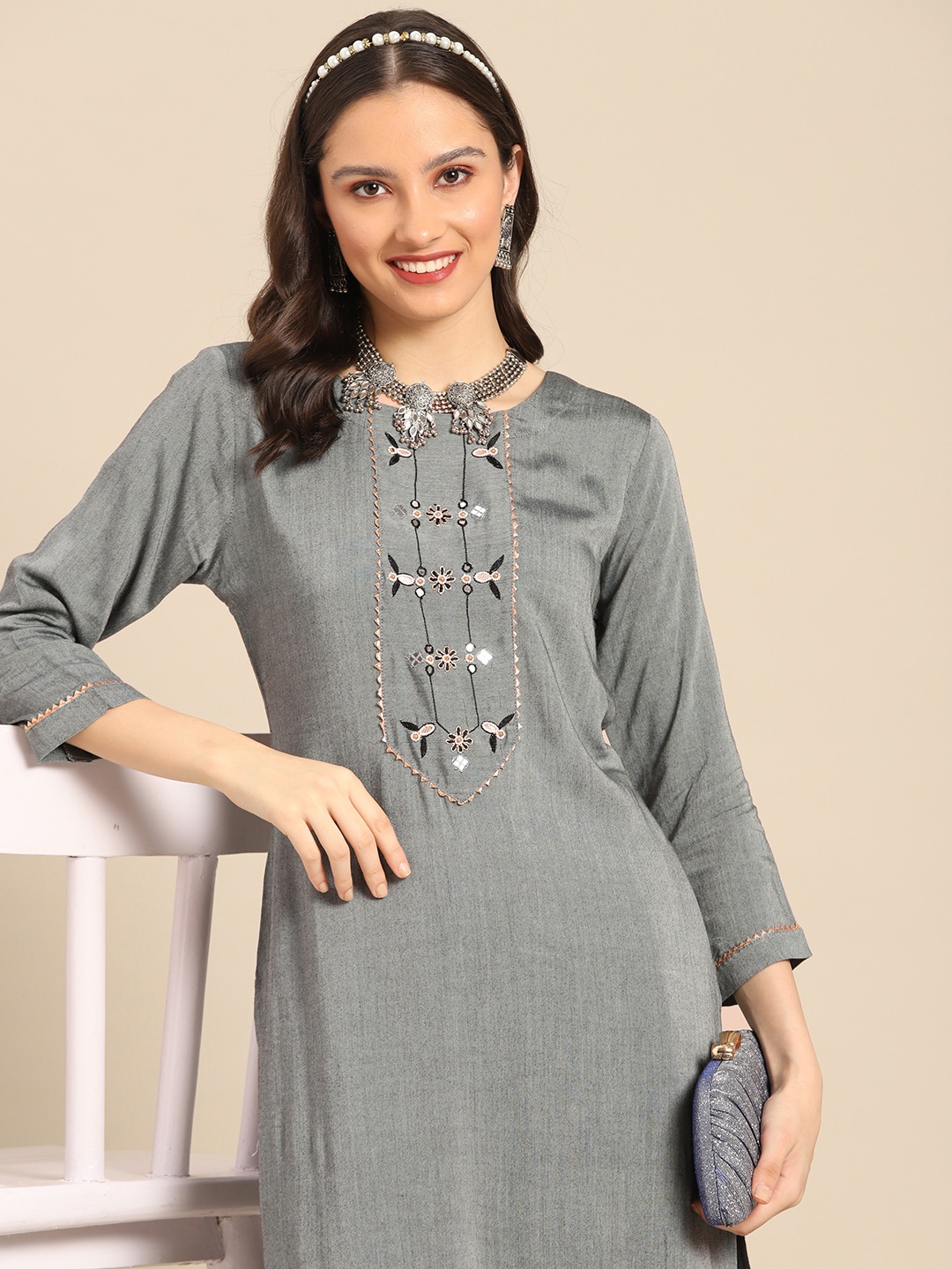 

Sangria Women Grey Embroidered & Beaded Kurta