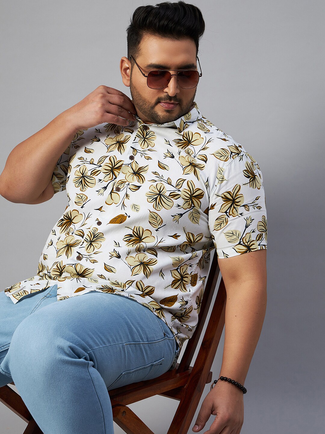

SHOWOFF Plus Men Plus Size Comfort Floral Printed Casual Shirt, Off white
