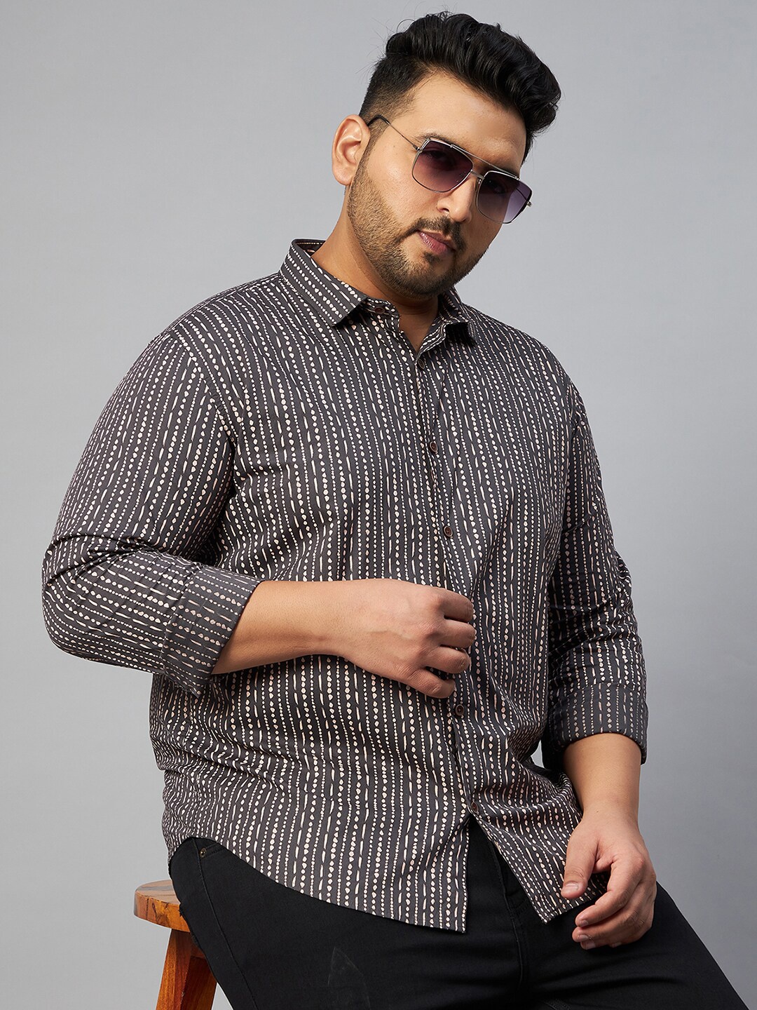 

SHOWOFF Plus Men Plus Size Comfort Printed Casual Shirt, Grey