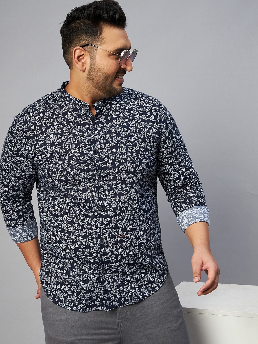 

SHOWOFF Plus Size Men Comfort Floral Printed Casual Shirt, Navy blue