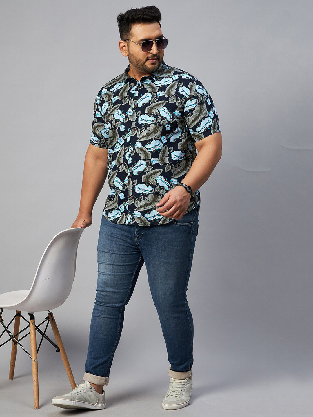 

SHOWOFF Men Plus Size Comfort Floral Printed Casual Shirt, Navy blue