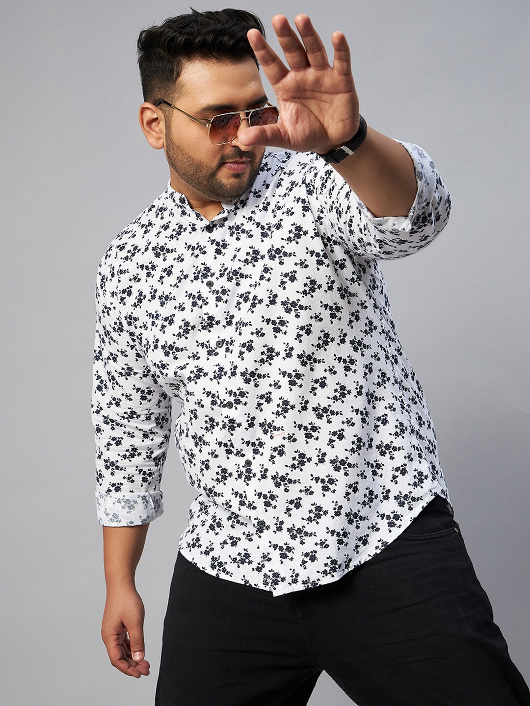 

SHOWOFF Plus Men Floral Printed Comfort Fit Casual Cotton Shirt, White