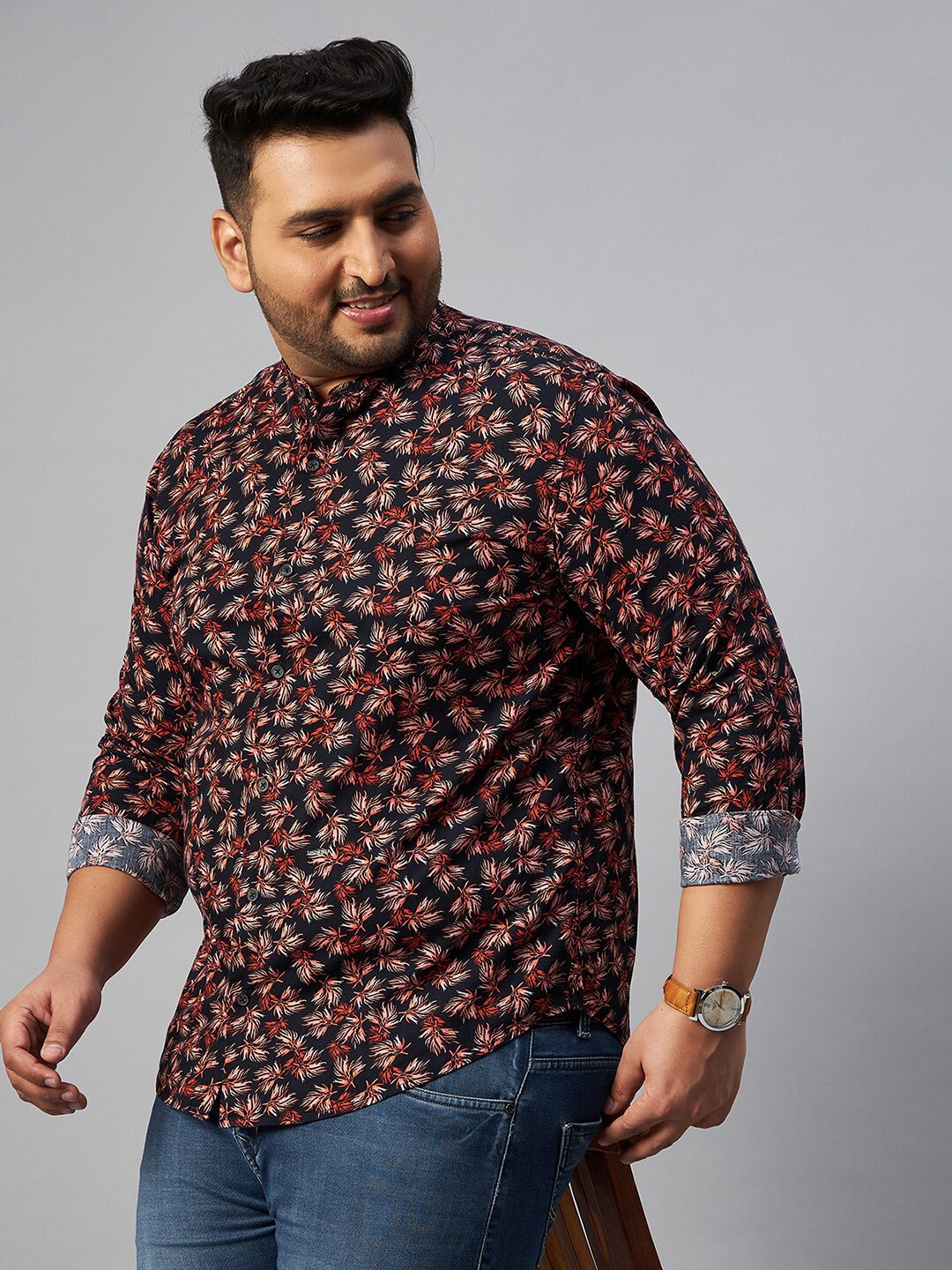 

SHOWOFF Plus Men Black & Orange Floral Printed Casual Cotton Shirt