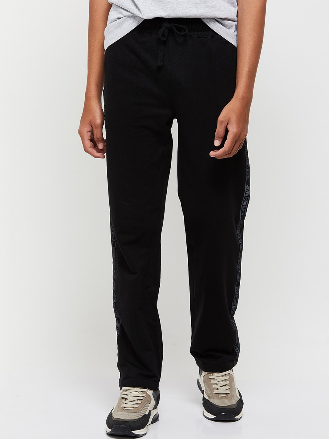 

max Boys Solid Cotton Track Pants, Black